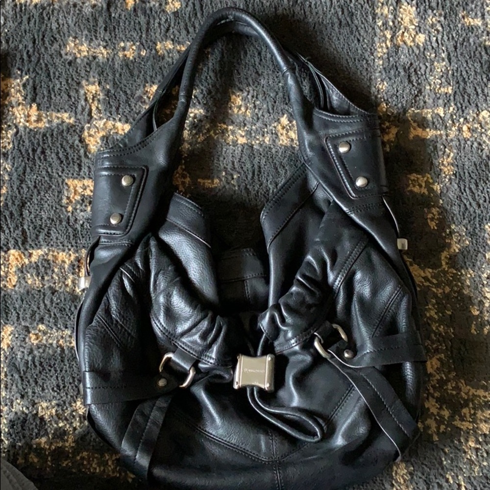 B. Makowsky Premium leather shoulder bag